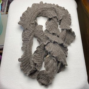 Rafaello Bettini Mohair Knitted Ruffled Scarf